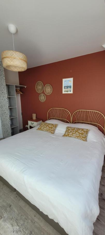 Parenthese Bed & Breakfast Le Vivier-sur-Mer Exterior photo